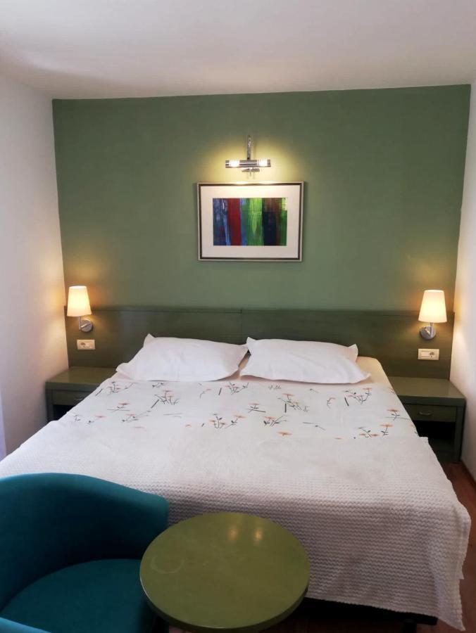 Apartmani Mistral Makarska Eksteriør billede