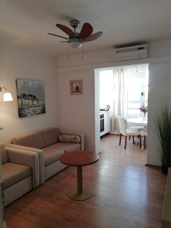 Apartmani Mistral Makarska Eksteriør billede