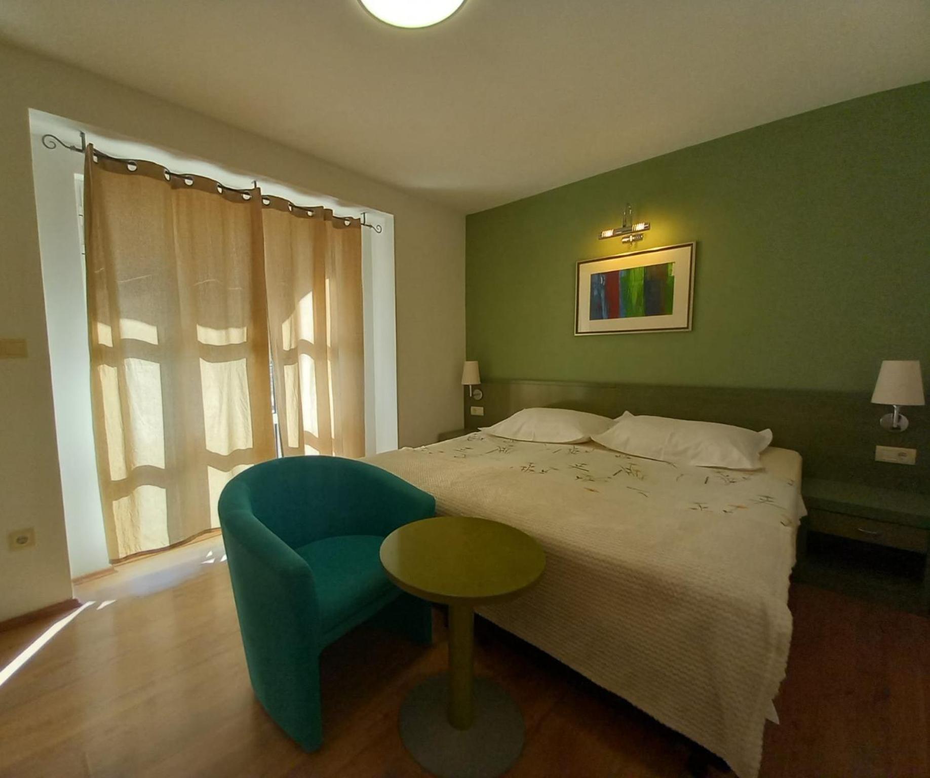 Apartmani Mistral Makarska Værelse billede